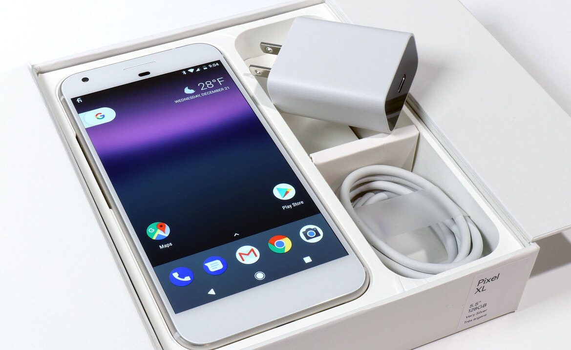 Google Pixel XL Vs. Samsung Galaxy S7 Edge: 6 Weeks With Android Nougat Purity