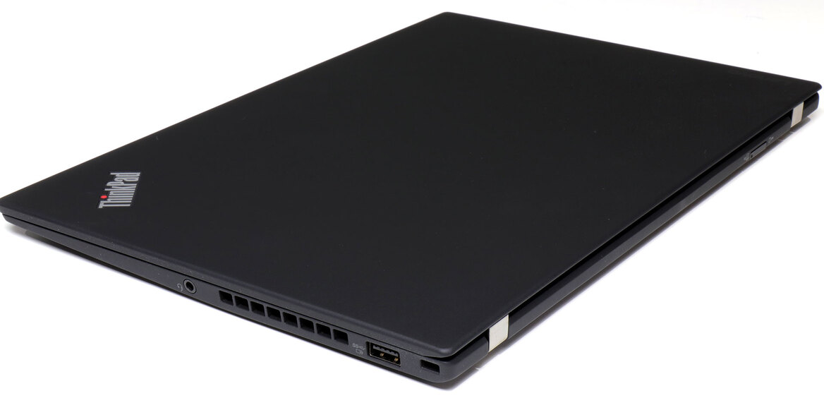 Lenovo ThinkPad X1 Carbon (2017) Review: Optimized Mobility