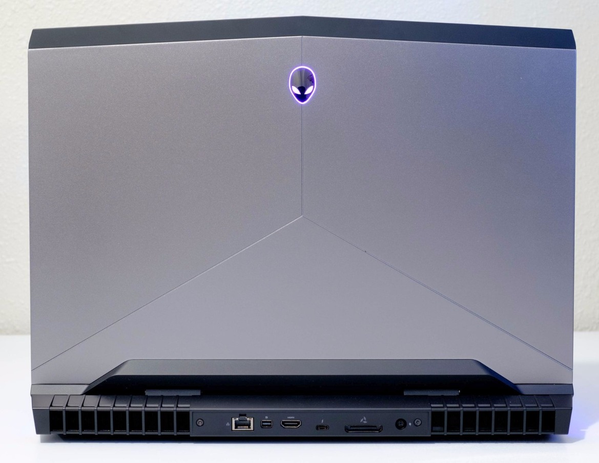 Alienware 17 R4 2017 Gaming Laptop Review: Powerful And Refined