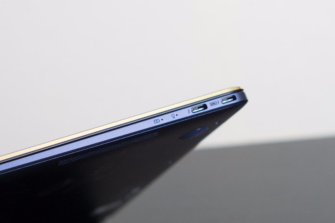 ASUS ZenBook Deluxe 3 UX490UA Review: A Striking, Slim Ultrabook