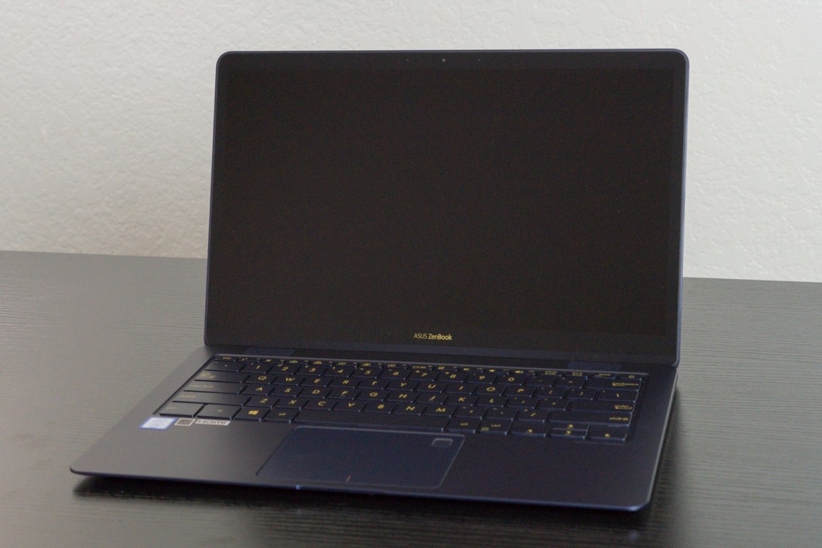 ASUS ZenBook Deluxe 3 UX490UA Review: A Striking, Slim Ultrabook