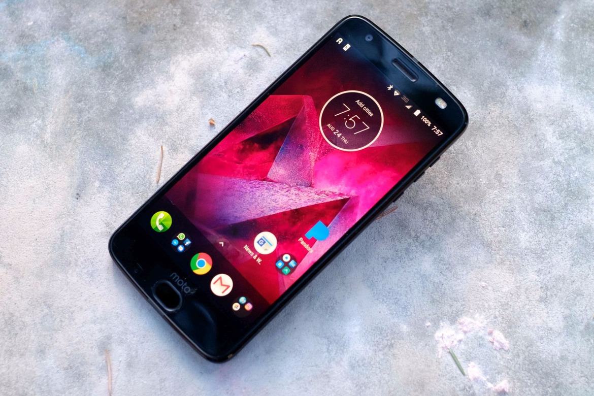 Moto Z2 Force Review: Shatterproof, Modular Android