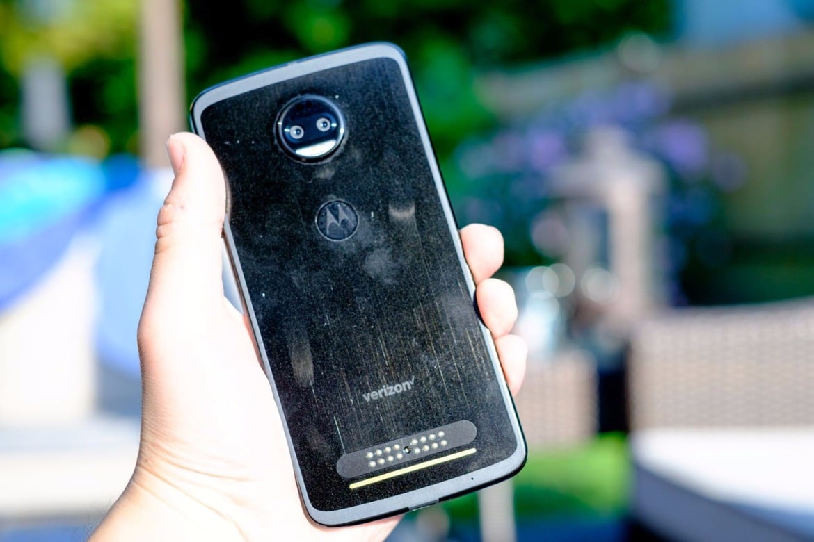 Moto Z2 Force Review: Shatterproof, Modular Android