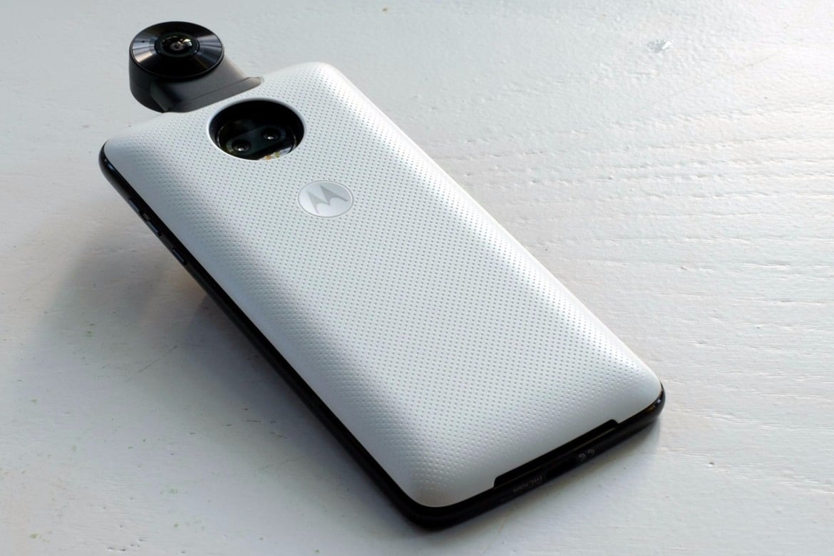 Moto Z2 Force Review: Shatterproof, Modular Android