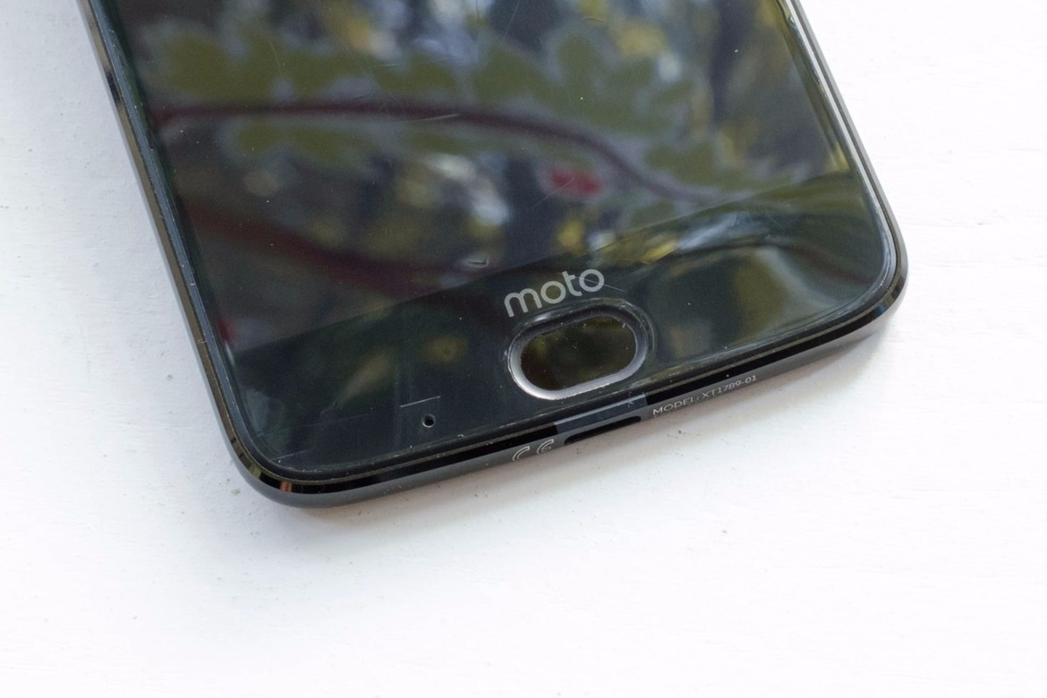 Moto Z2 Force Review: Shatterproof, Modular Android