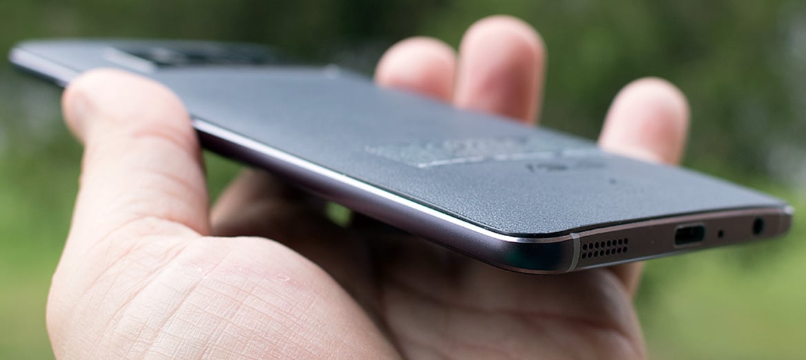 ASUS ZenFone AR Review: World's First Google Tango And Daydream VR Equipped Smartphone