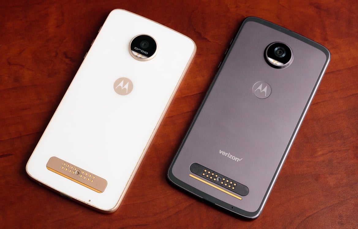 Moto Z2 Play Review: A Refined Battery Life Champion Returns