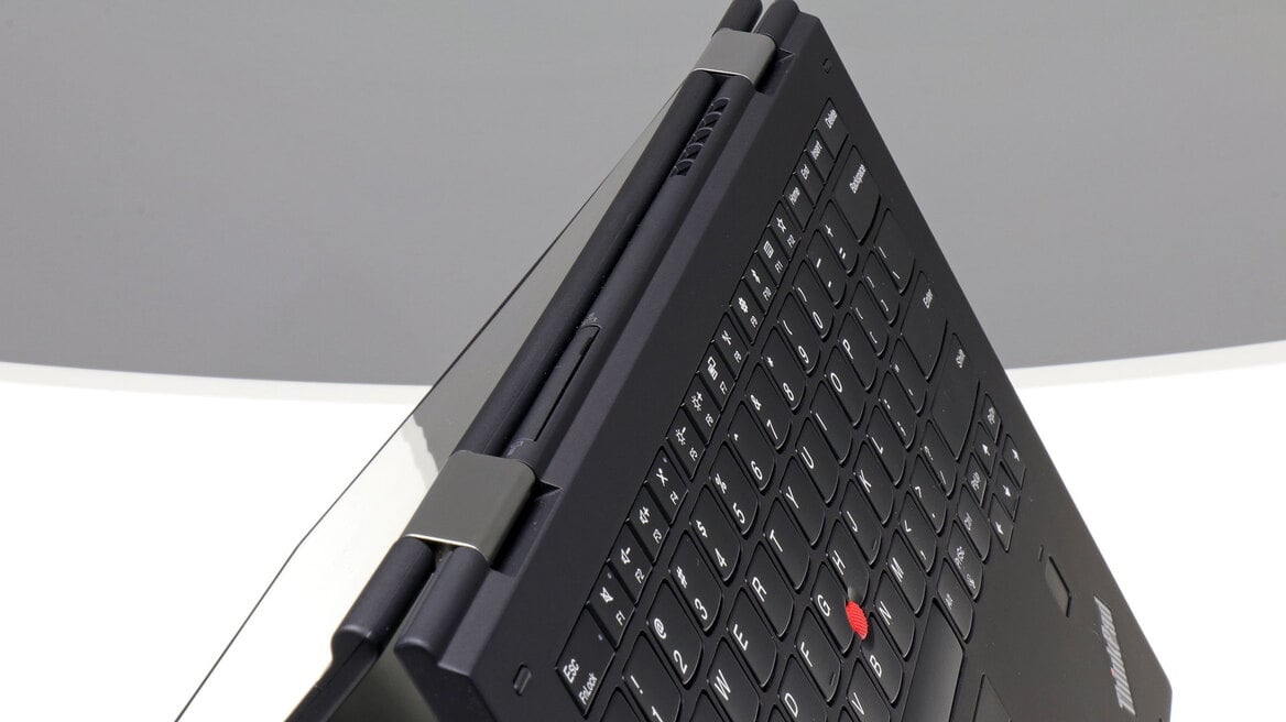 Lenovo ThinkPad X1 Yoga Gen 2 (2017) Review: Nearly Perfect With OLED