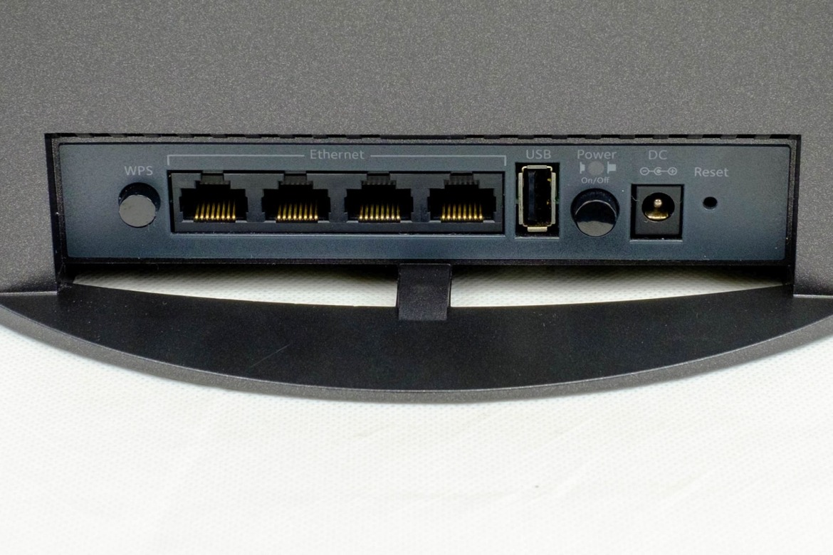 Netgear Nighthawk X6S Tri-Band Mesh Extender Review: A Simple Fix for Wi-Fi Woes