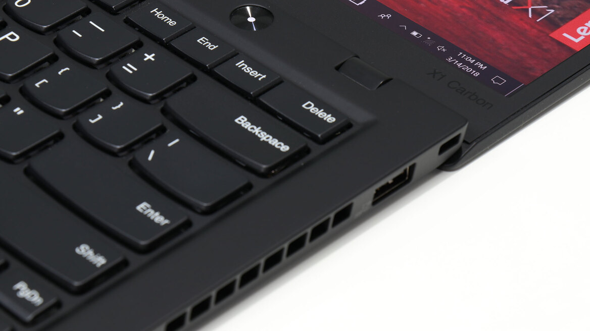 Lenovo ThinkPad X1 Carbon (2018) Review: 6th Gen Workhorse, HDR Brilliance