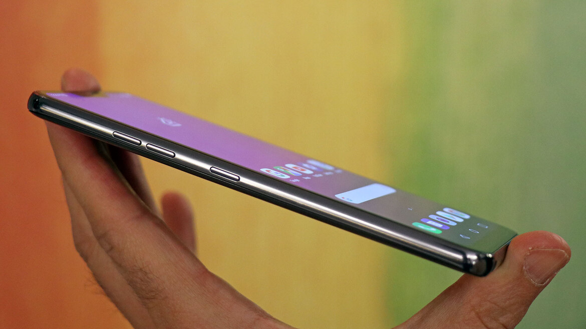 LG G7 ThinQ Review: Punchy Display, Big Audio, Smart AI