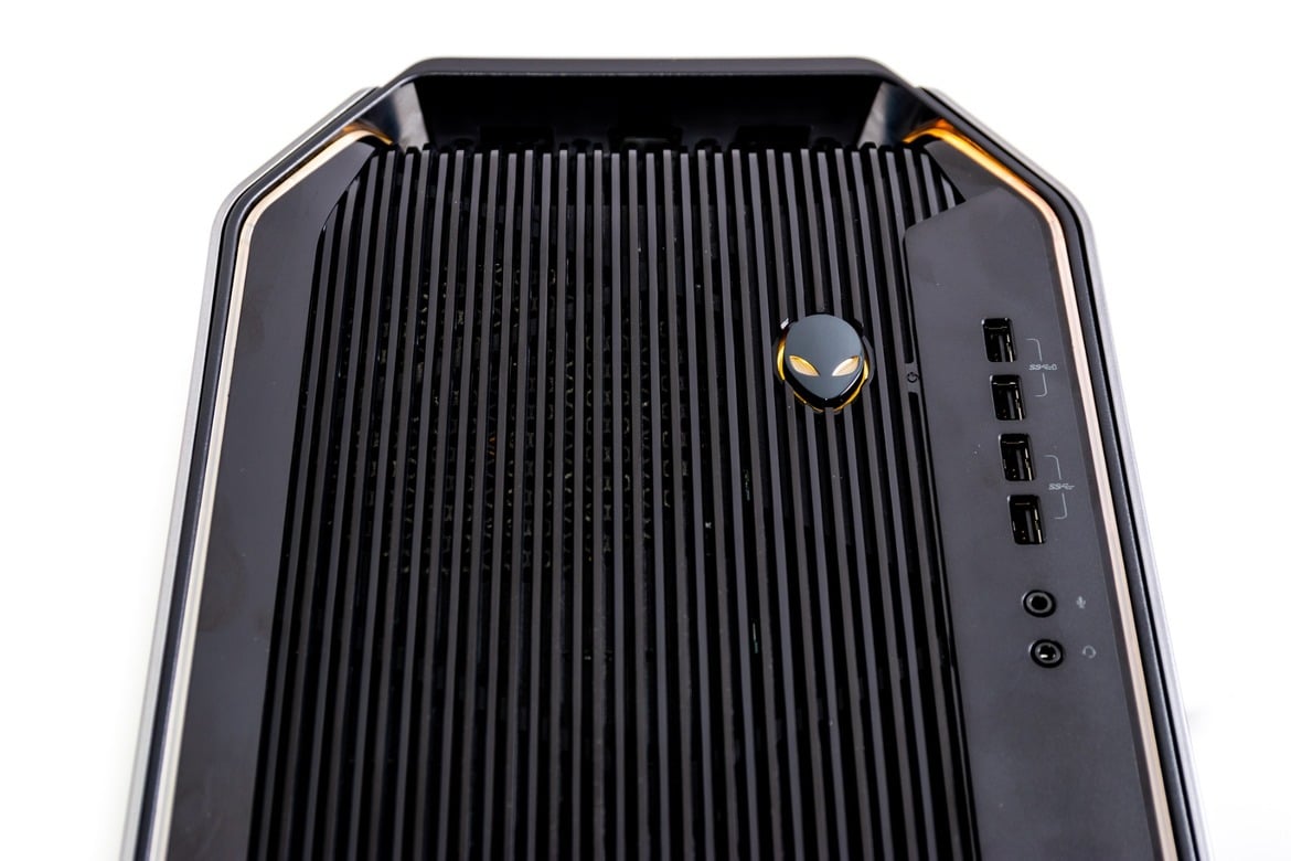 Alienware Area-51 R5 (2018) Review: Liquid Cooled GPUs, Skylake-X Firepower