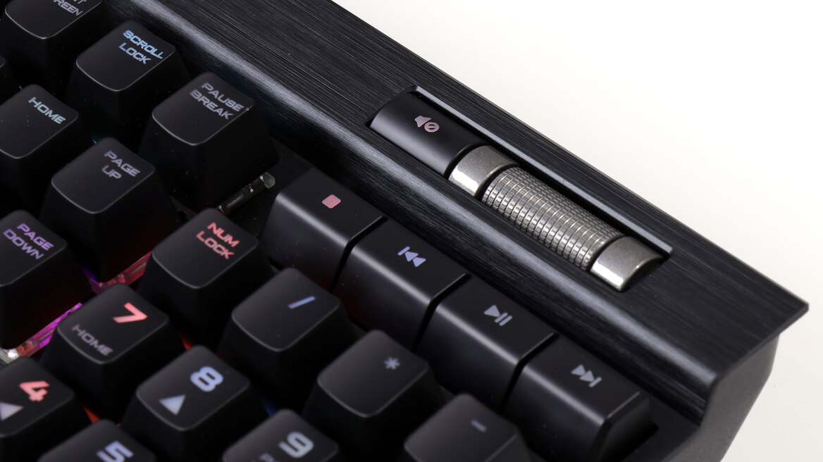 Corsair K70 RGB MK.2 And Strafe RGB MK.2 Gaming Keyboards Review: Killer Decks