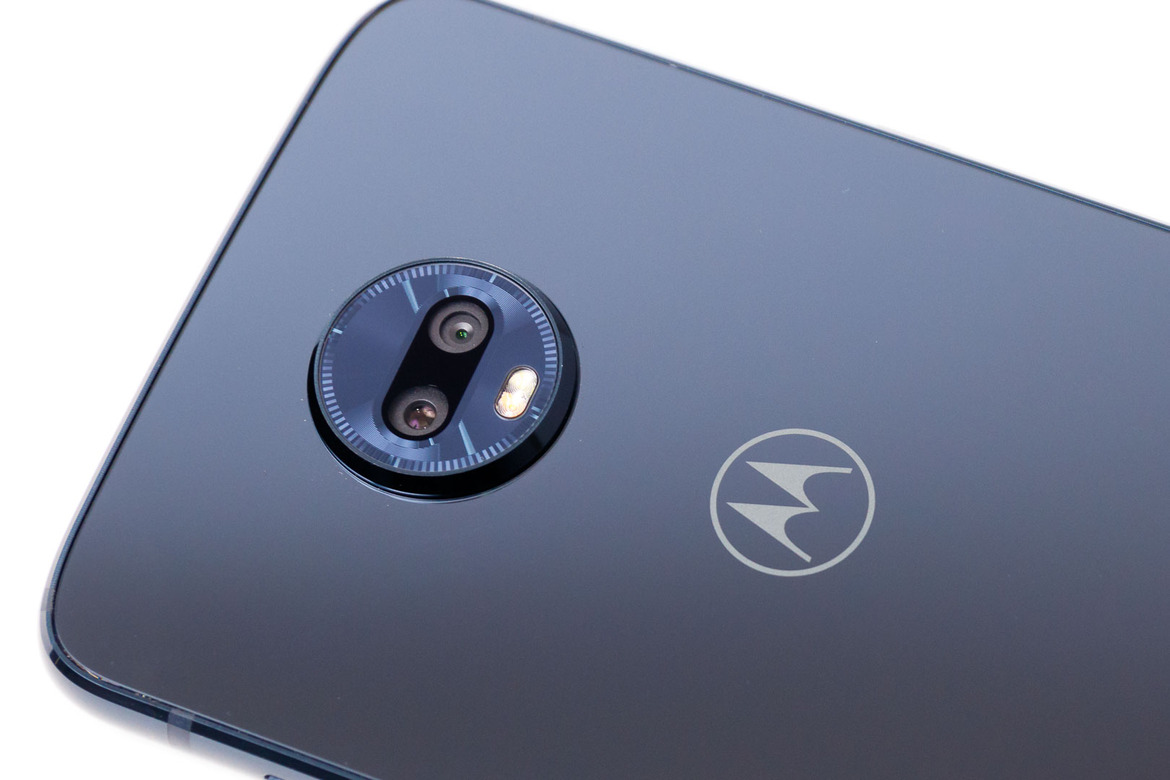 Moto Z3 Play Review: Have Mods, Will Travel