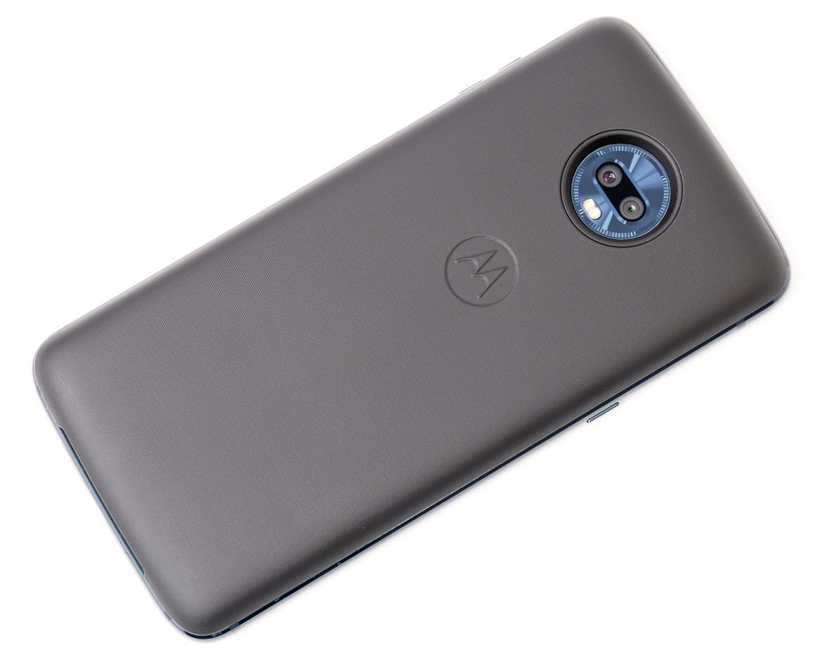 Moto Z3 Play Review: Have Mods, Will Travel