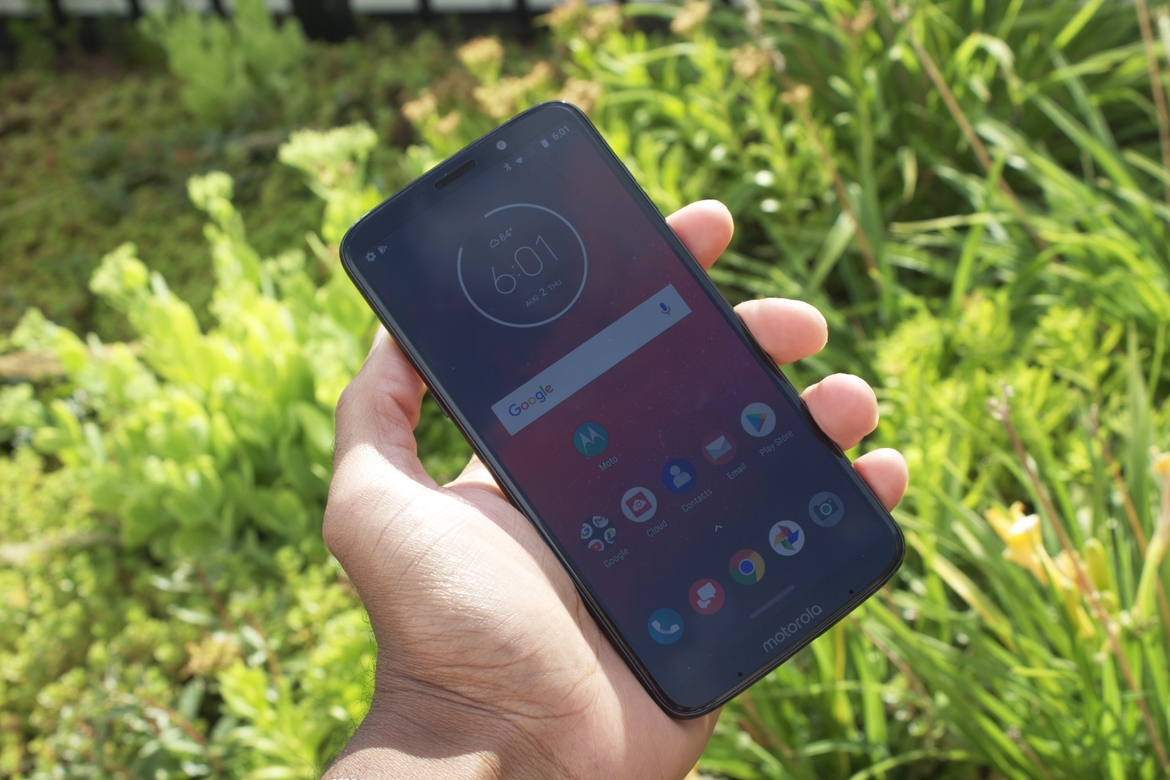 Moto Z3 Review: Proven Hardware Chasing A 5G Future