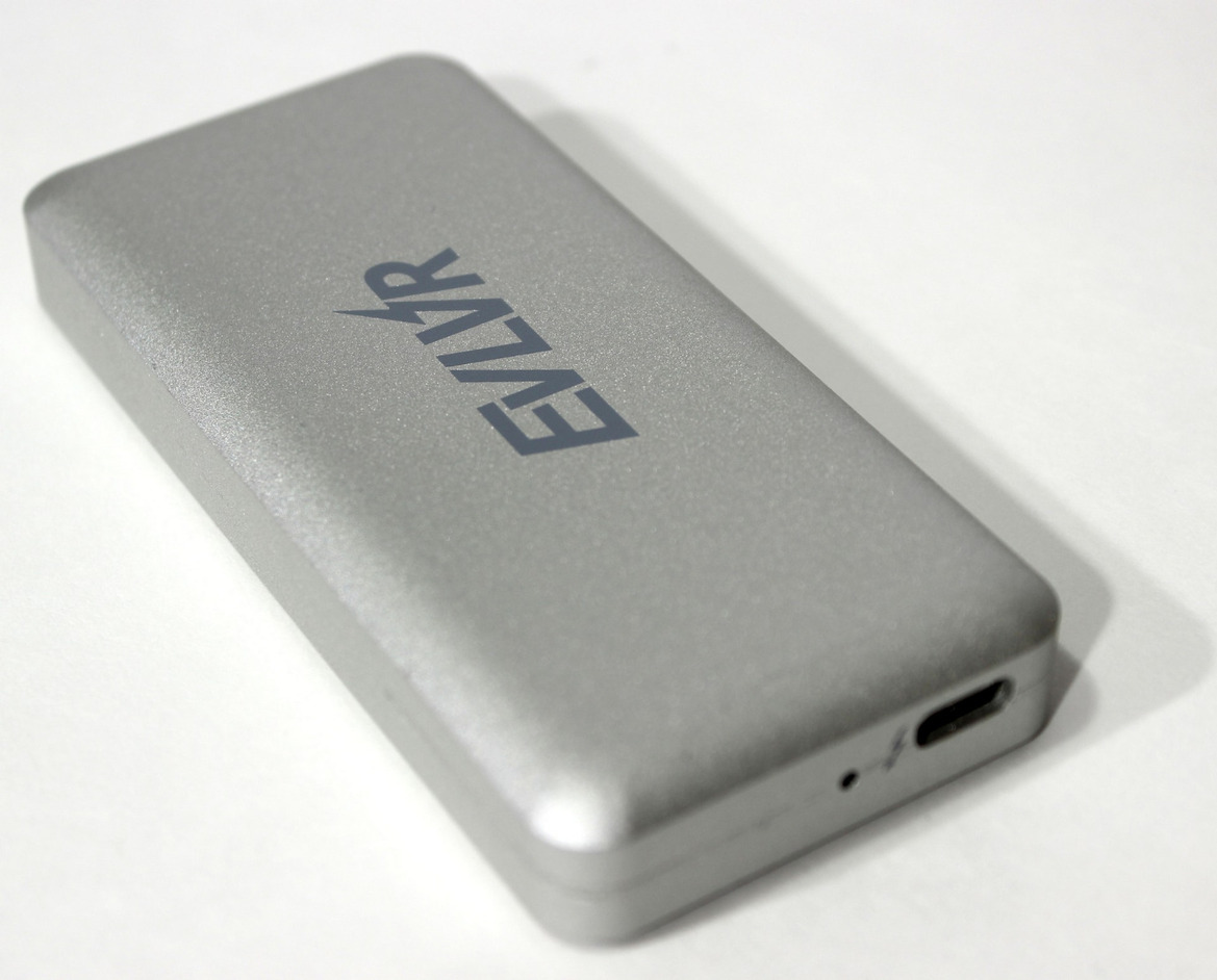 Patriot EVLVR Portable Thunderbolt 3 SSD Review: Sleek, Snappy, Solid