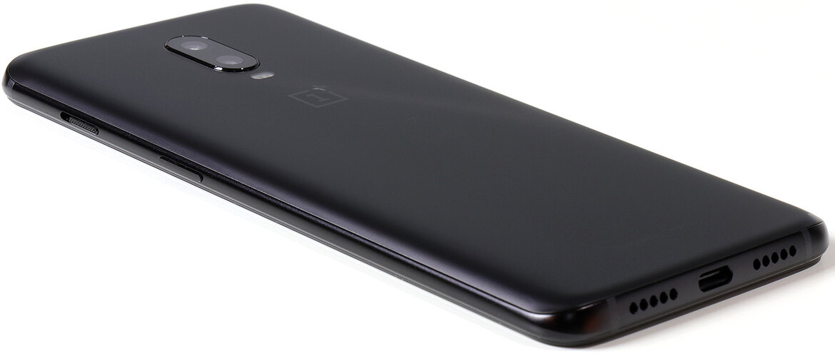 OnePlus 6T Review: Performance, Quality And Price Leadership Again