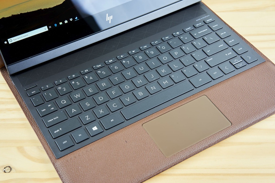 HP Spectre Folio Review: A Luxurious Leather-Clad Beauty 
