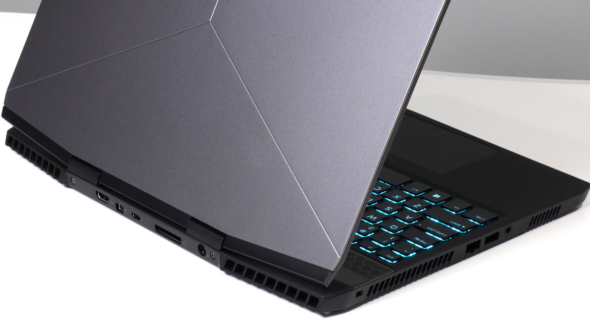 Alienware m15 Review: Thin, Light, Dense, Deadly