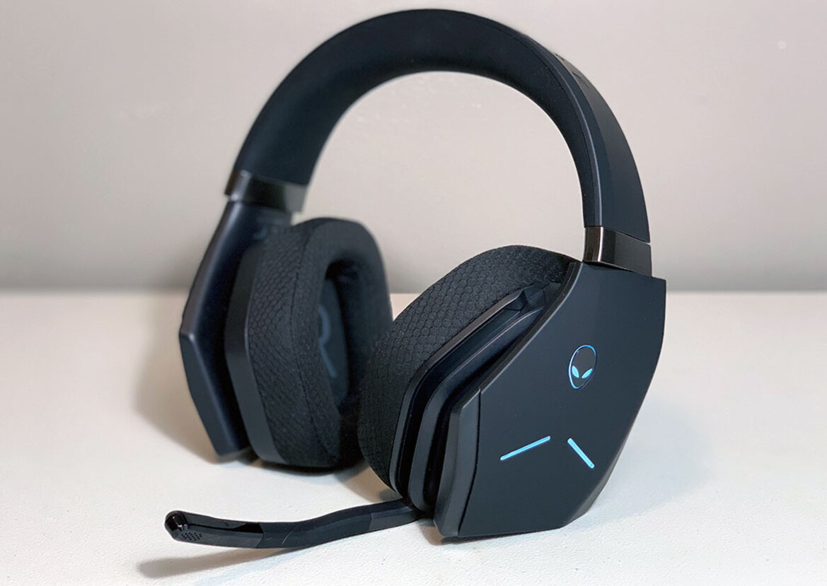 Alienware AW988 Wireless Headset And AW959 Elite Mouse Review