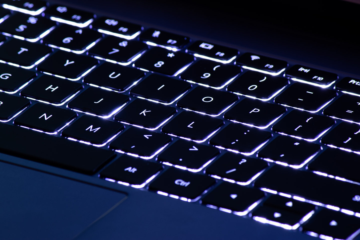 Huawei MateBook 13 Review: A High Performance Ultrabook With Caveats
