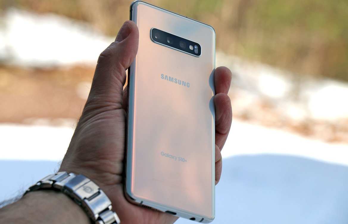 Samsung Galaxy S10+ Review: 10th Generation Android Greatness