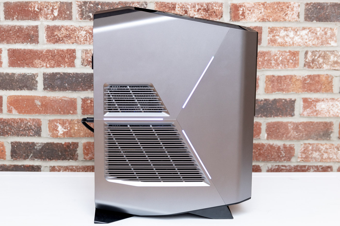 Alienware Aurora R8 Review: A Compact RTX Gaming Powerhouse