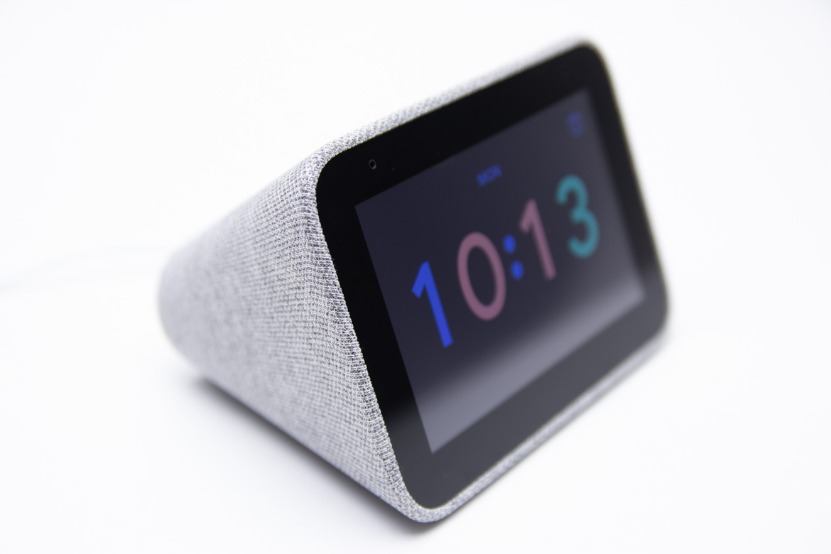 Lenovo Smart Clock Review: A Bedside Google Assistant