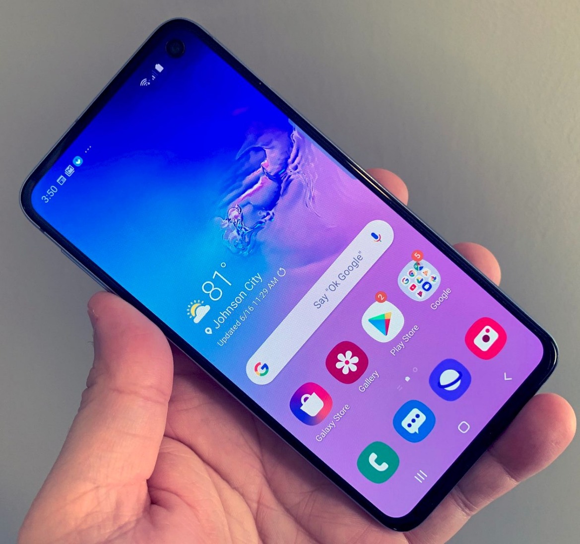 Samsung Galaxy S10e Review: Every Bit A Flagship For Less