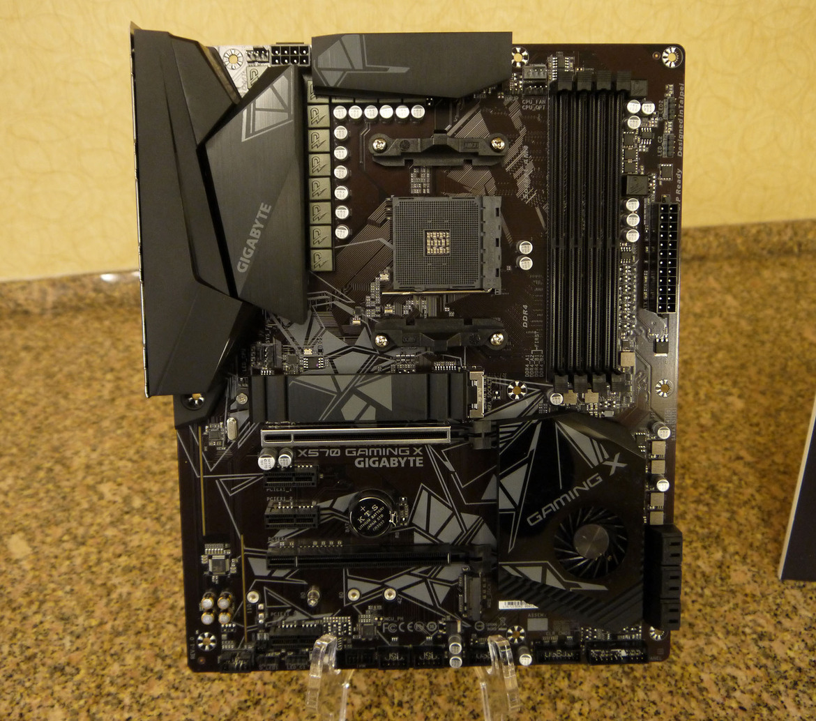 Gigabyte Aorus X570 Motherboard And PCIe 4.0 SSD Preview: Ready To Rock Ryzen 3000