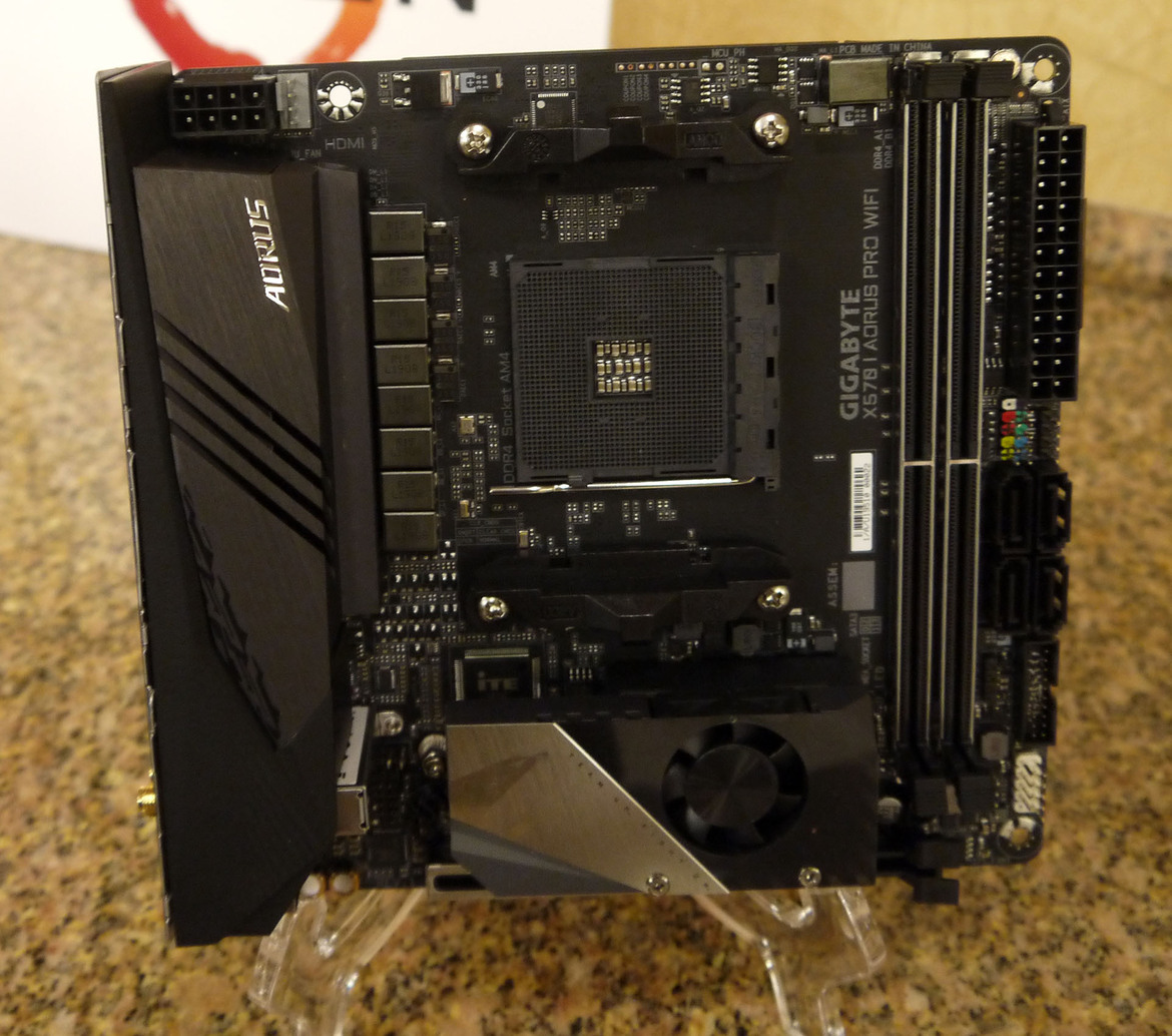 Gigabyte Aorus X570 Motherboard And PCIe 4.0 SSD Preview: Ready To Rock Ryzen 3000