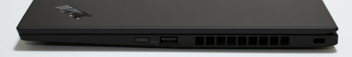 Lenovo ThinkPad X1 Carbon Review: Lenovo's 7th Gen Flagship Impresses