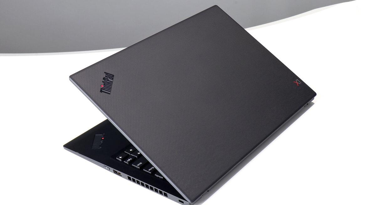 Lenovo ThinkPad X1 Carbon Review: Lenovo's 7th Gen Flagship Impresses