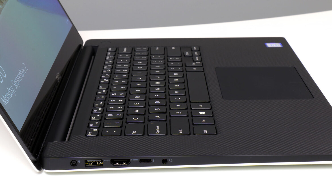Dell XPS 15 (2019) Review: OLED Display Beauty, 8-Core Beast