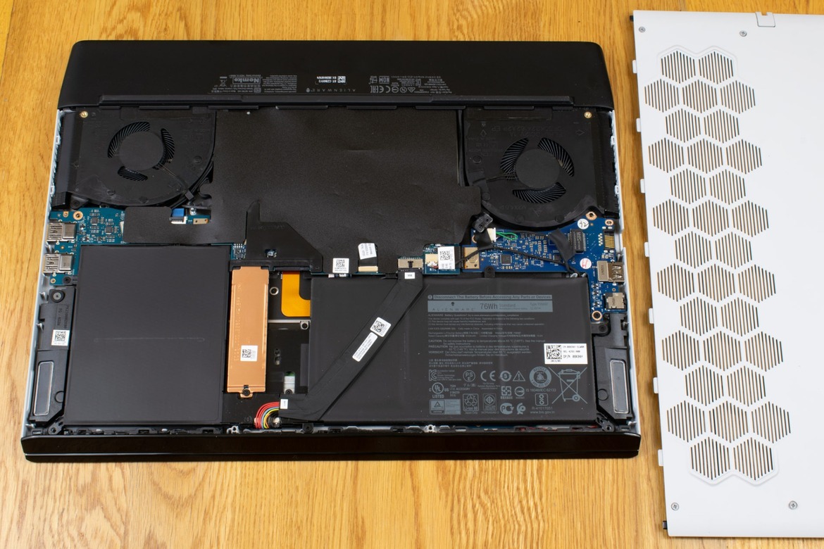 Alienware m15 R2 Review: Beautiful OLED, Beastly Performance