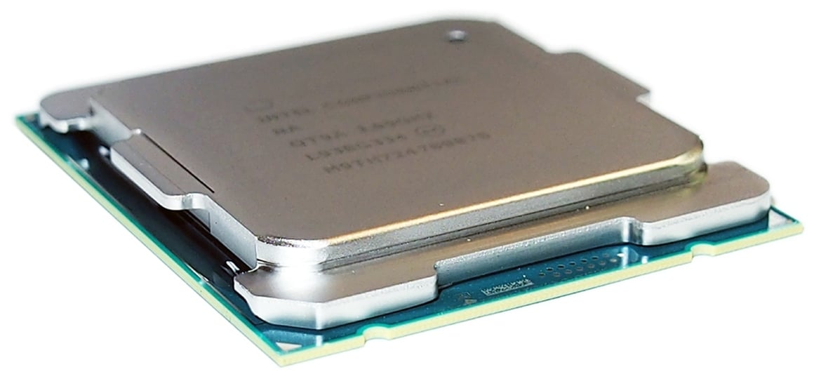 Intel Core i9-10980XE Review: 18-Core Cascade Lake-X Battles AMD [Updated]
