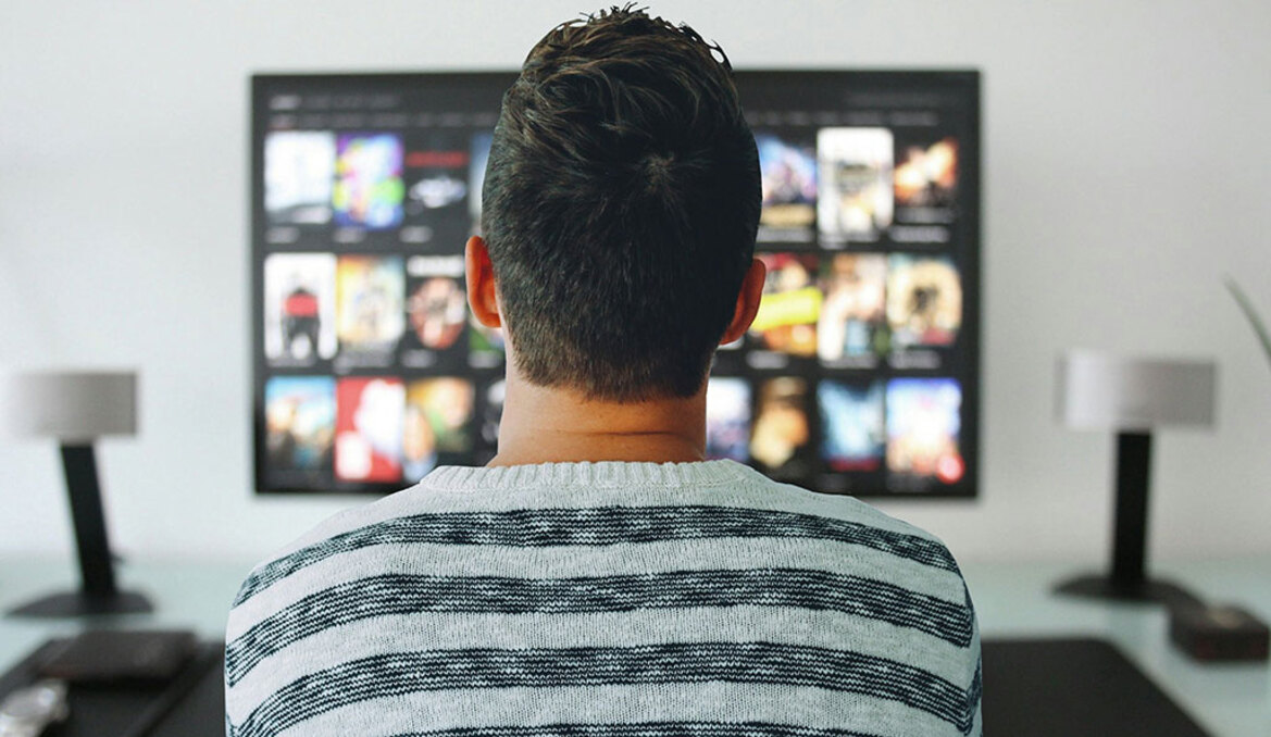 14 Movies And TV Shows Every Geek Should Watch And How To View Them