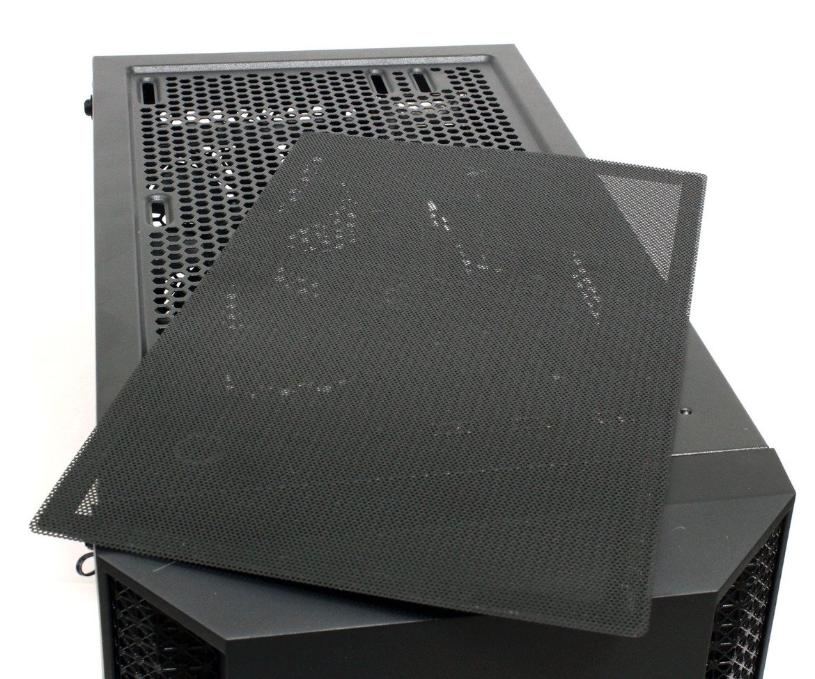 SilverStone Fara B1 Review: An Affordable, Stylish PC Case