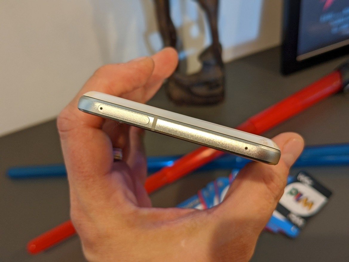 LG V60 ThinQ 5G Review: Dual Display, Almost Flagship