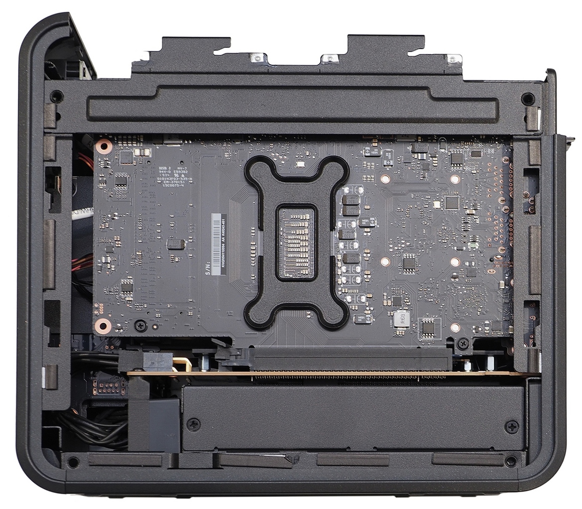 Intel NUC 9 Extreme Ghost Canyon Review: Pint-Sized Powerhouse