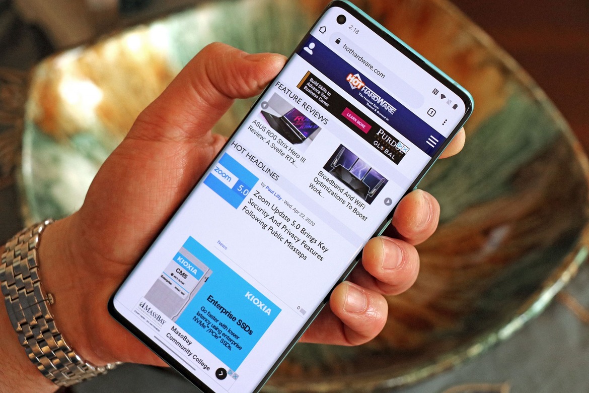 OnePlus 8 Pro And OnePlus 8 Review: Disruptive 5G Flagships