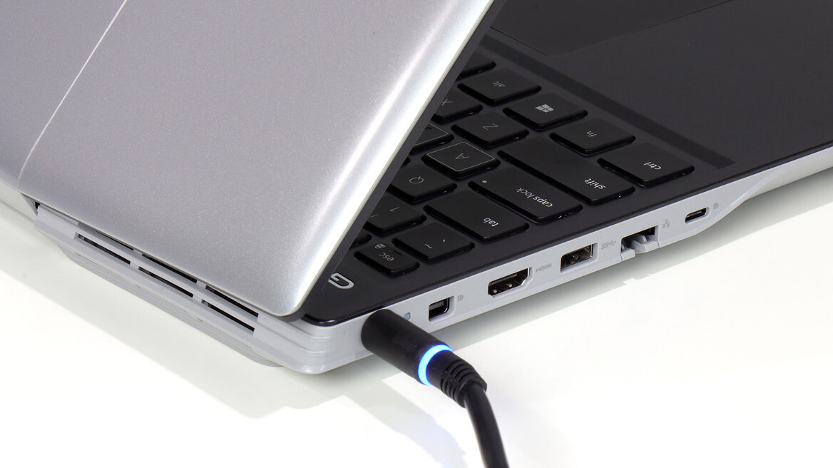 Dell G5 15 SE Laptop Review: All-AMD Gaming With SmartShift