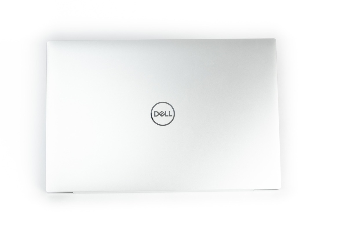 Dell XPS 17 9700 Review: The 17-Inch Laptop Gold Standard