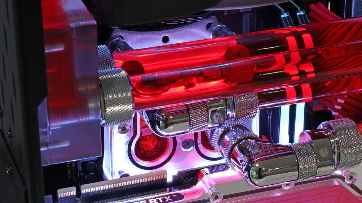 Maingear Turbo Review: A Jaw-Dropping Mini-ITX Gaming PC