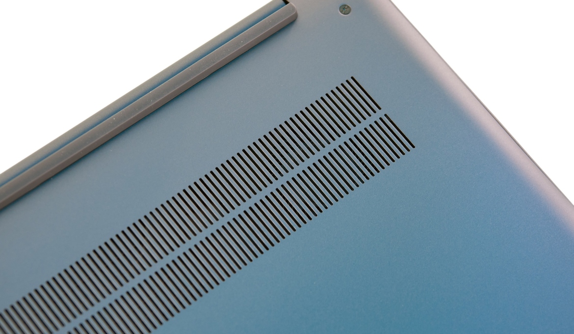 Lenovo IdeaPad Slim 7 Review: Ryzen Powered Thin And Light