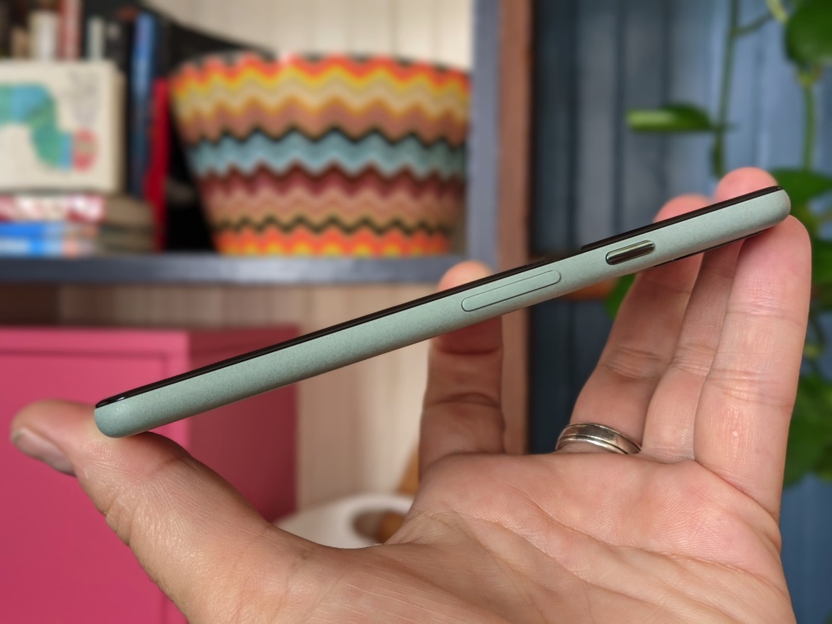Google Pixel 5 Review: Refined And Feature-Rich With Caveats