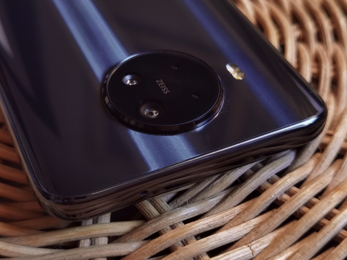 Nokia 8 V 5G UW Review: Too Little, Too Late