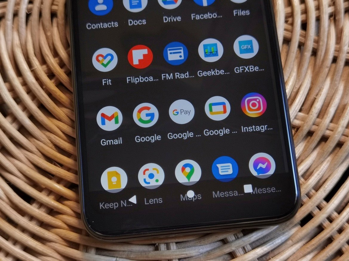 Nokia 8 V 5G UW Review: Too Little, Too Late