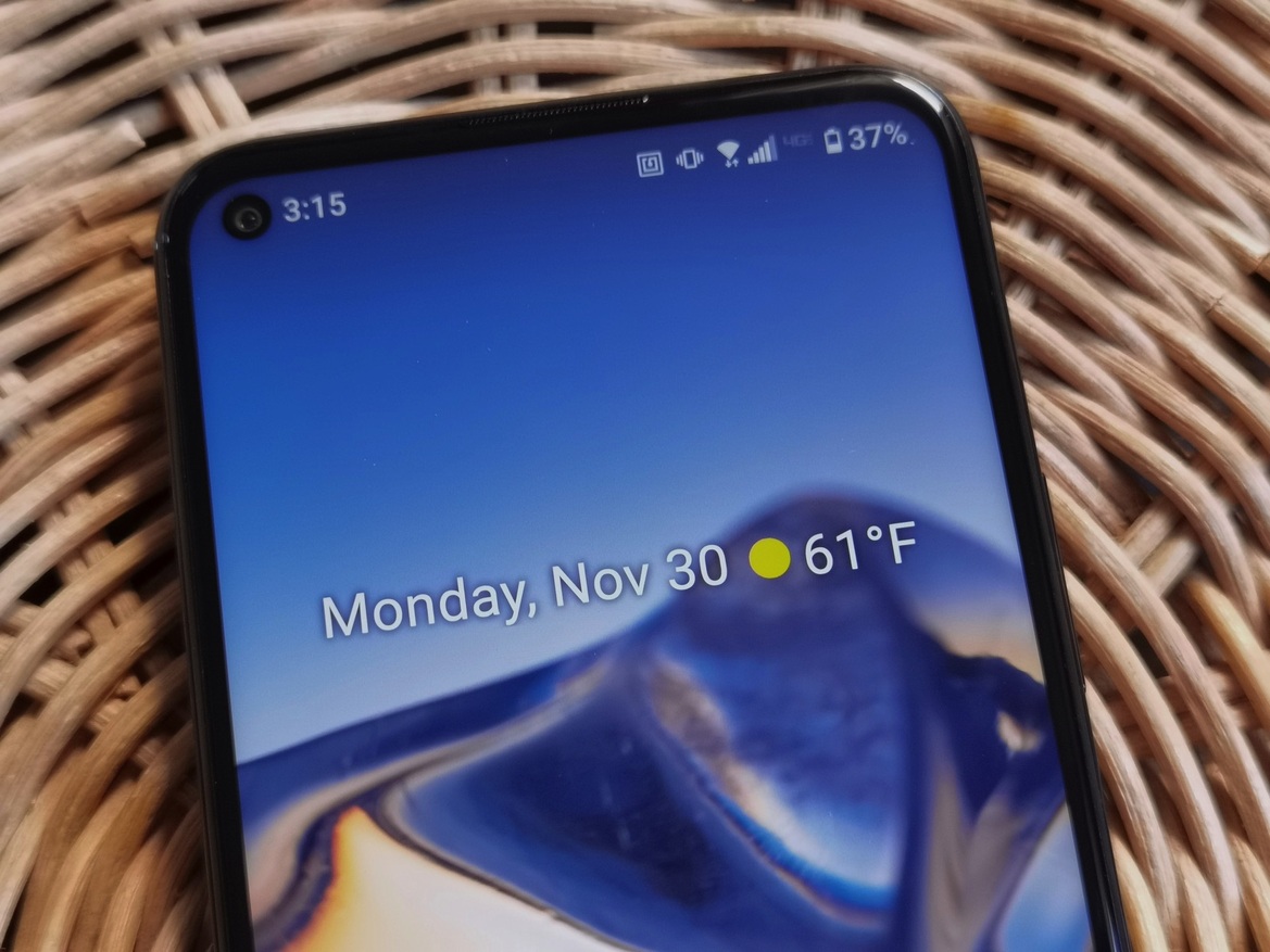 Nokia 8 V 5G UW Review: Too Little, Too Late